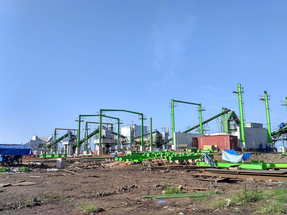 <b>生產破碎機的廠家提供時產300噸石灰巖生產線設備選型技術方案</b>