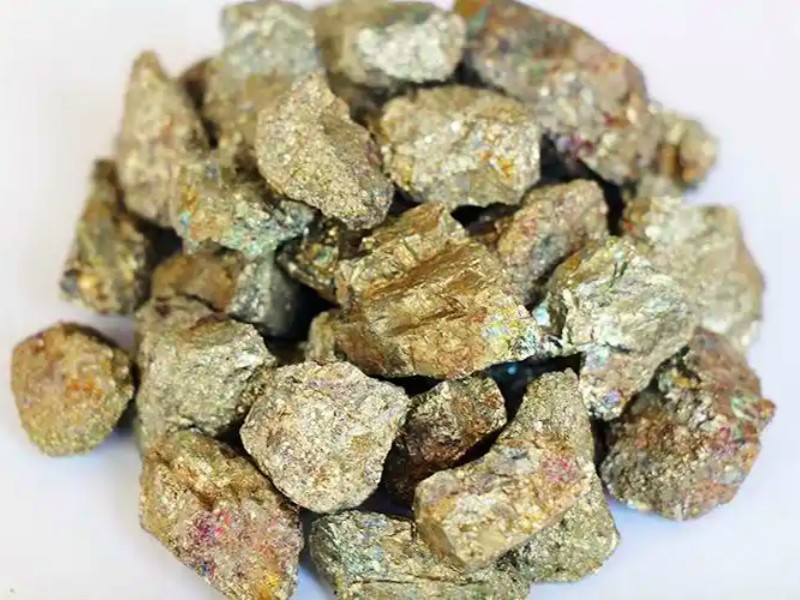 硫鐵礦破碎生產線設備配置及工藝流程詳解